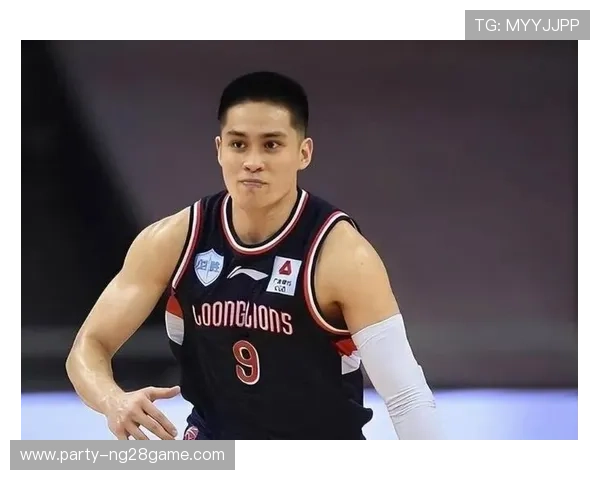 中国男篮激战世界杯预选赛全力争胜 主力球员状态回暖备战国际大赛